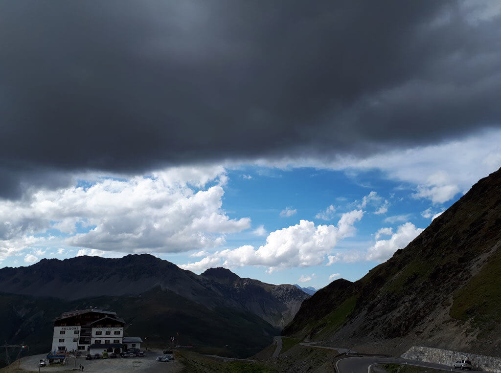 foodforcartoon_stelvio_sky_picture